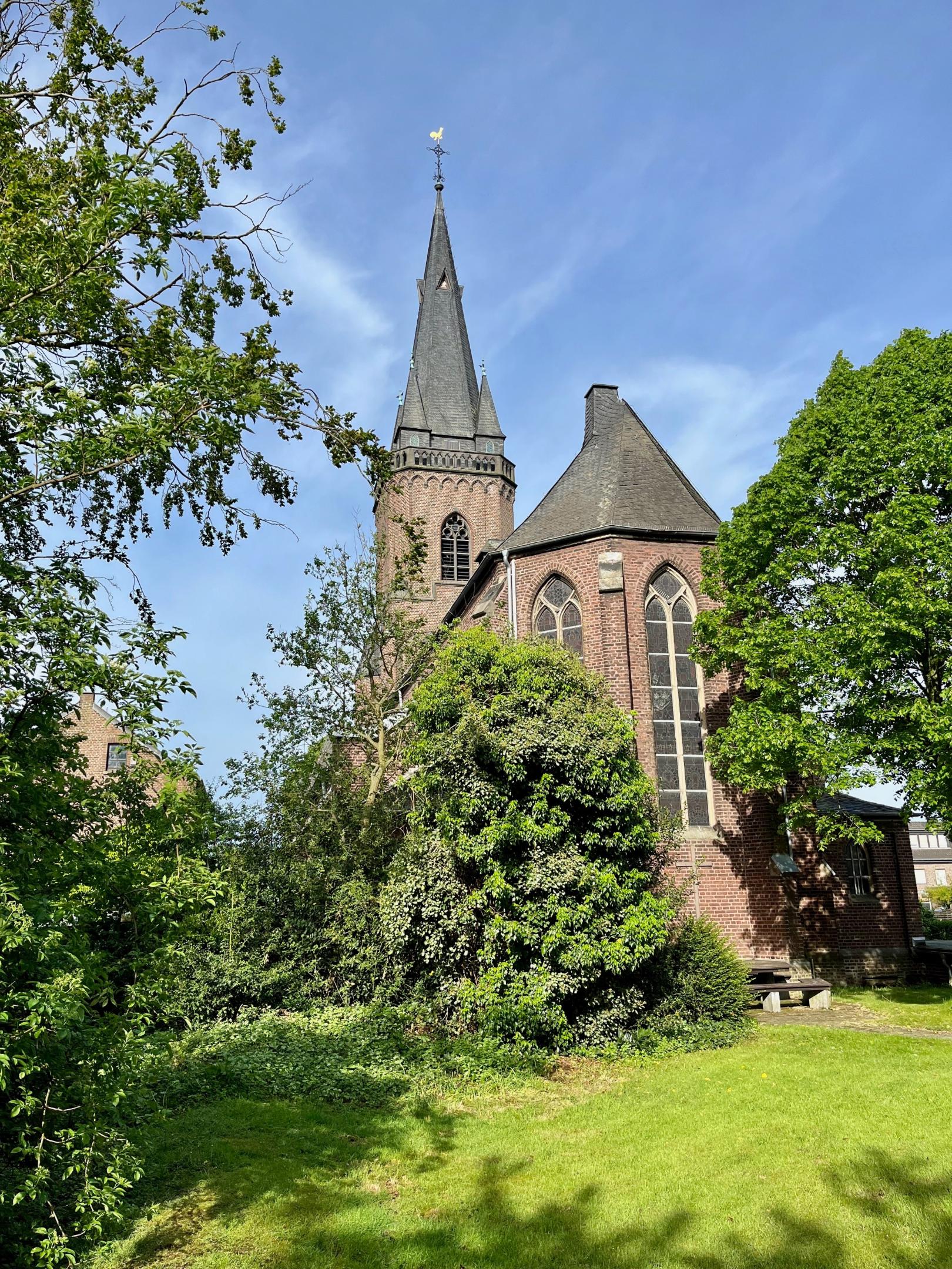 Kirche St. Maria Helferin (c) Schlößer Kirche St. Maria Helferin (c) Schlößer