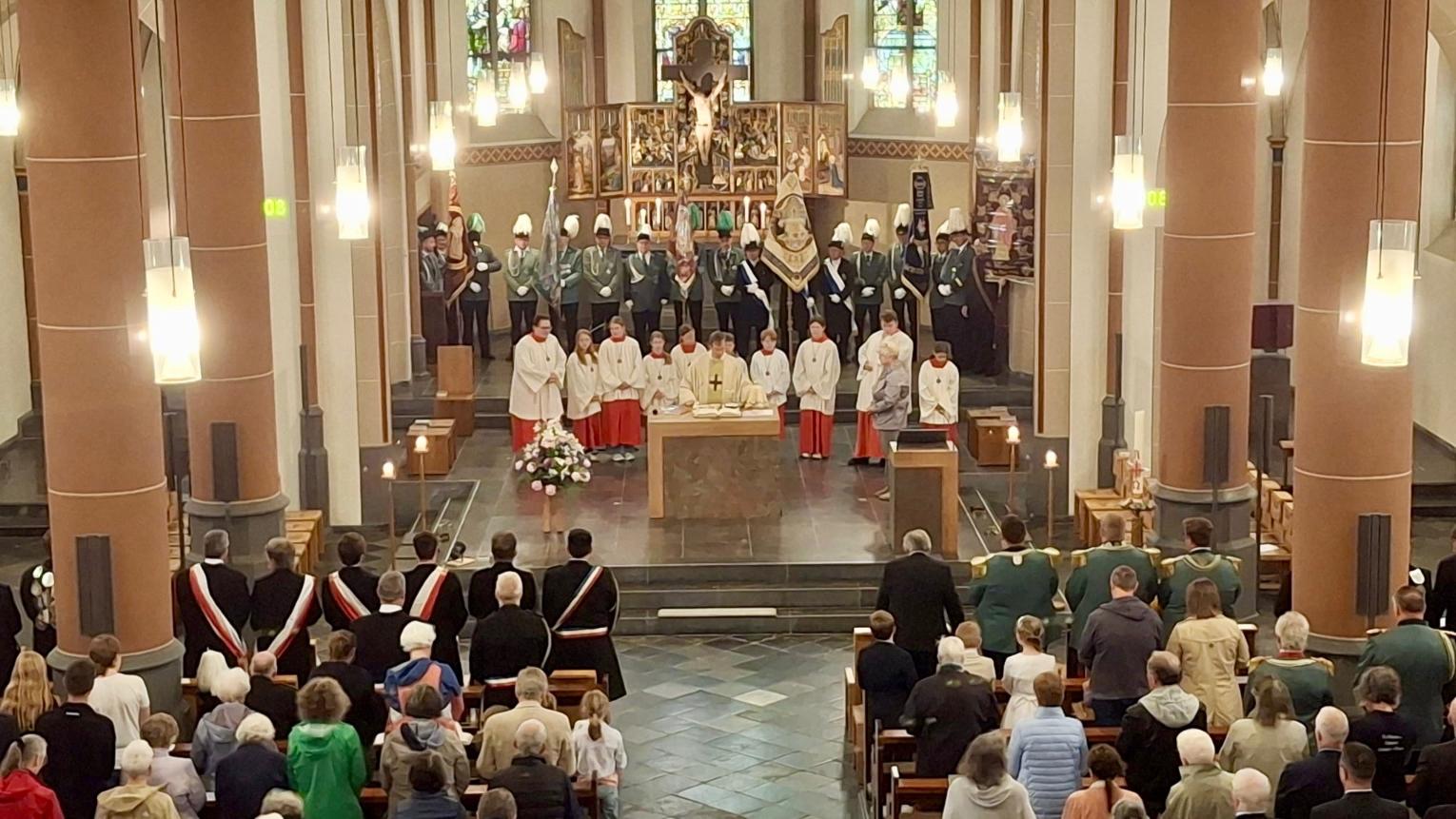 Hl. Messe in St. Clemens / Fronleichnam (c) Ciuffreda