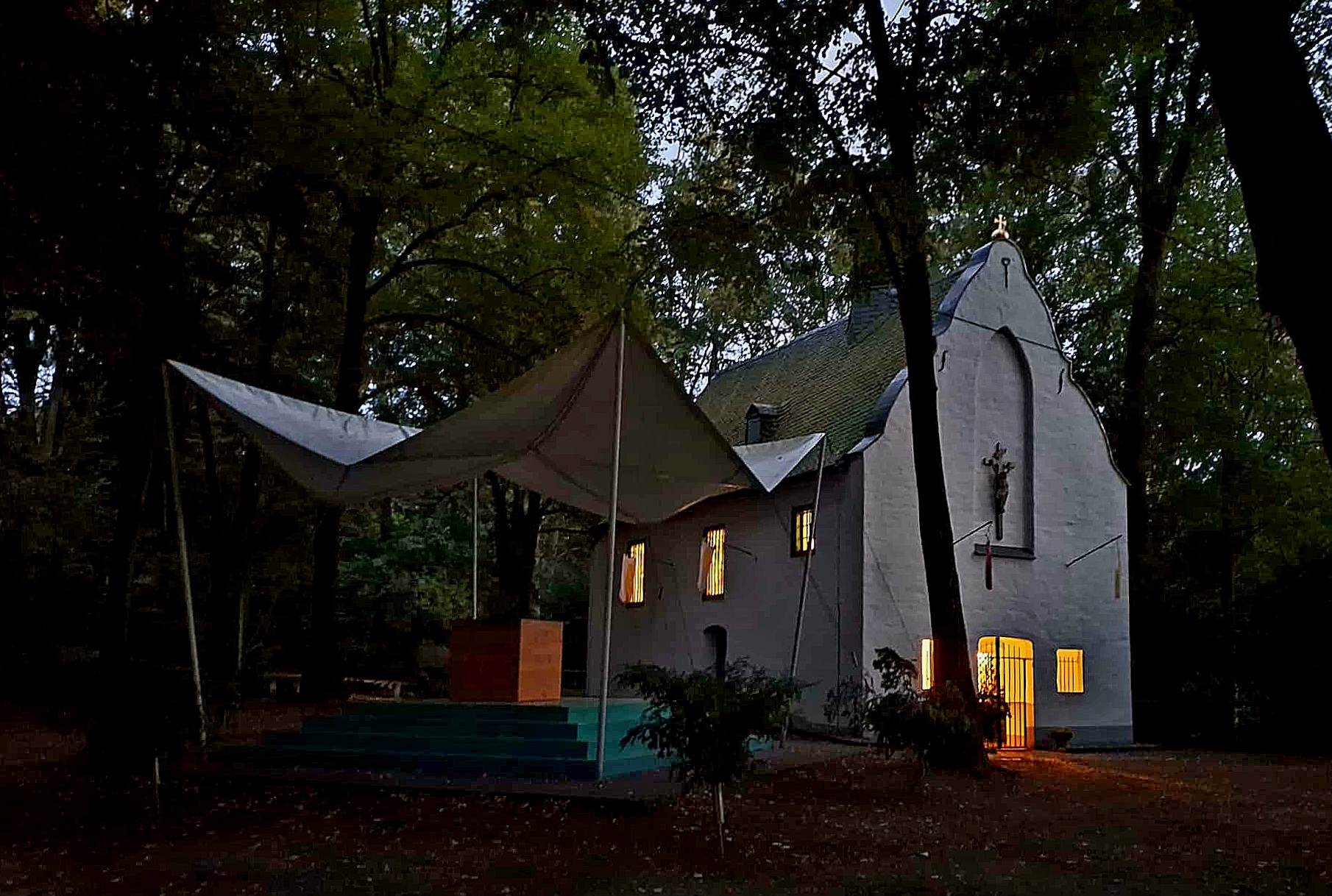 Abenddämmerung an der Irmgardiskapelle (c) B. Schroeder